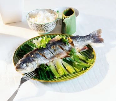Marinierter-Saibling-Fruehlingszwiebeln.jpg